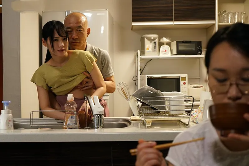 ông xã xxx con gái riêng của vợ yêu khi biết bà xã không thể sinh con cho mình