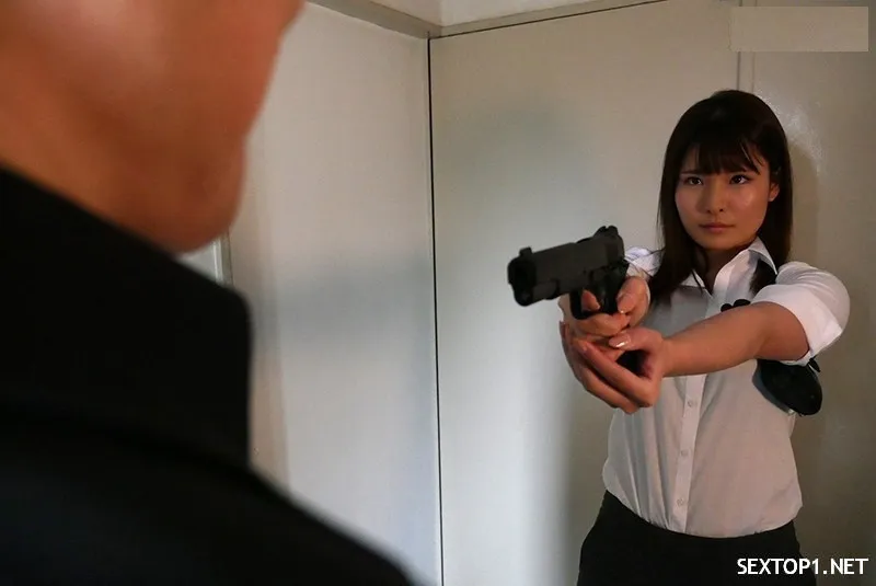 Nữ cai ngục bị tù nhân hiếp dâm tập thể